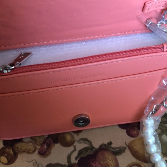 Badgley Mischka Diamond Quilted Crossbody with Pearls NWT - Picture 6 of 9